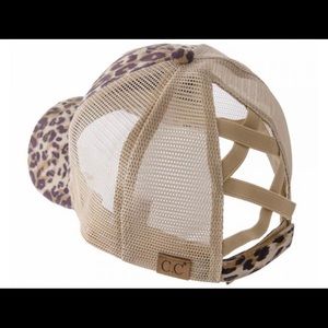 Cc hat criss cross leopard/beige